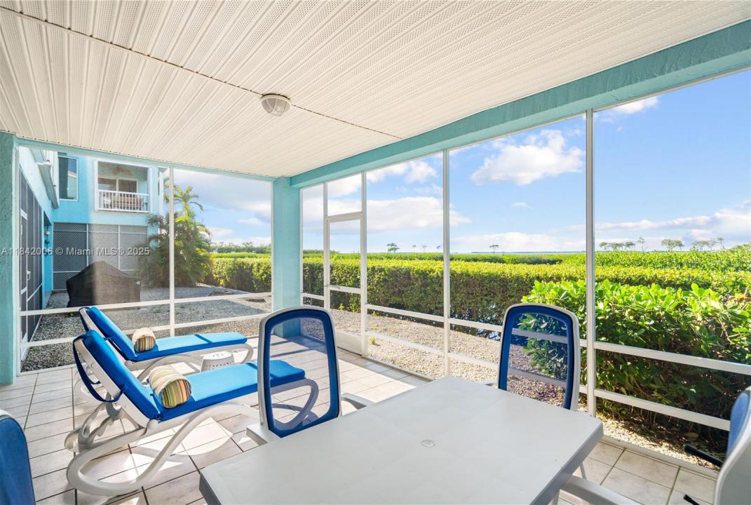 9832 Leeward, Key Largo, Florida 33037, USA