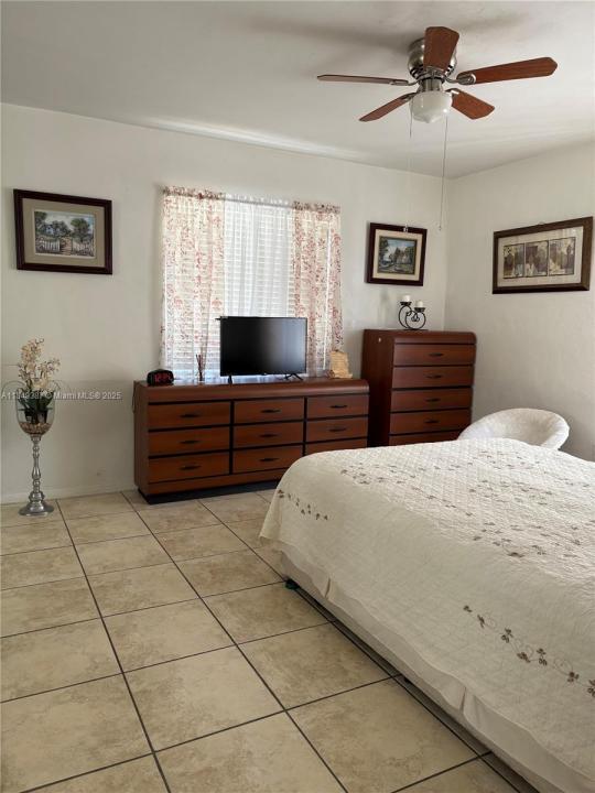 168 NW 39th St, Miami, فلوريدا 33127, الولايات المتحدة