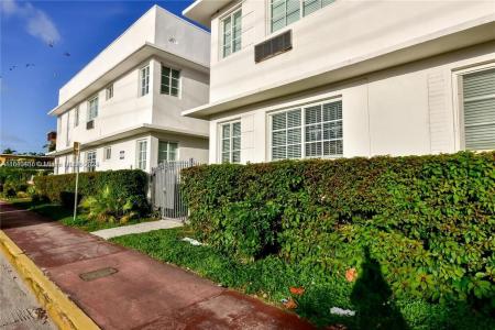 8415 Harding Ave 8, Miami Beach, Florida 33141, USA