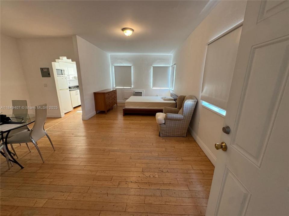 8415 Harding Ave 8, Miami Beach, Florida 33141, Stati Uniti