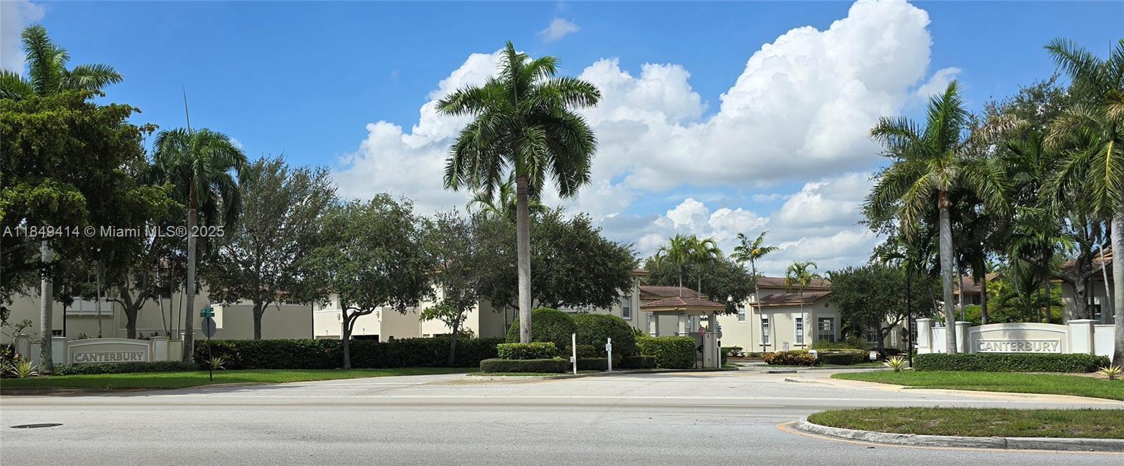 2520 NW 4th St, Boynton Beach, Florida 33426
