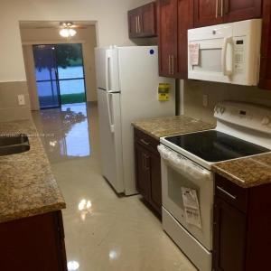 9928 Nob Hill Ct, Sunrise, Florida 33351, USA