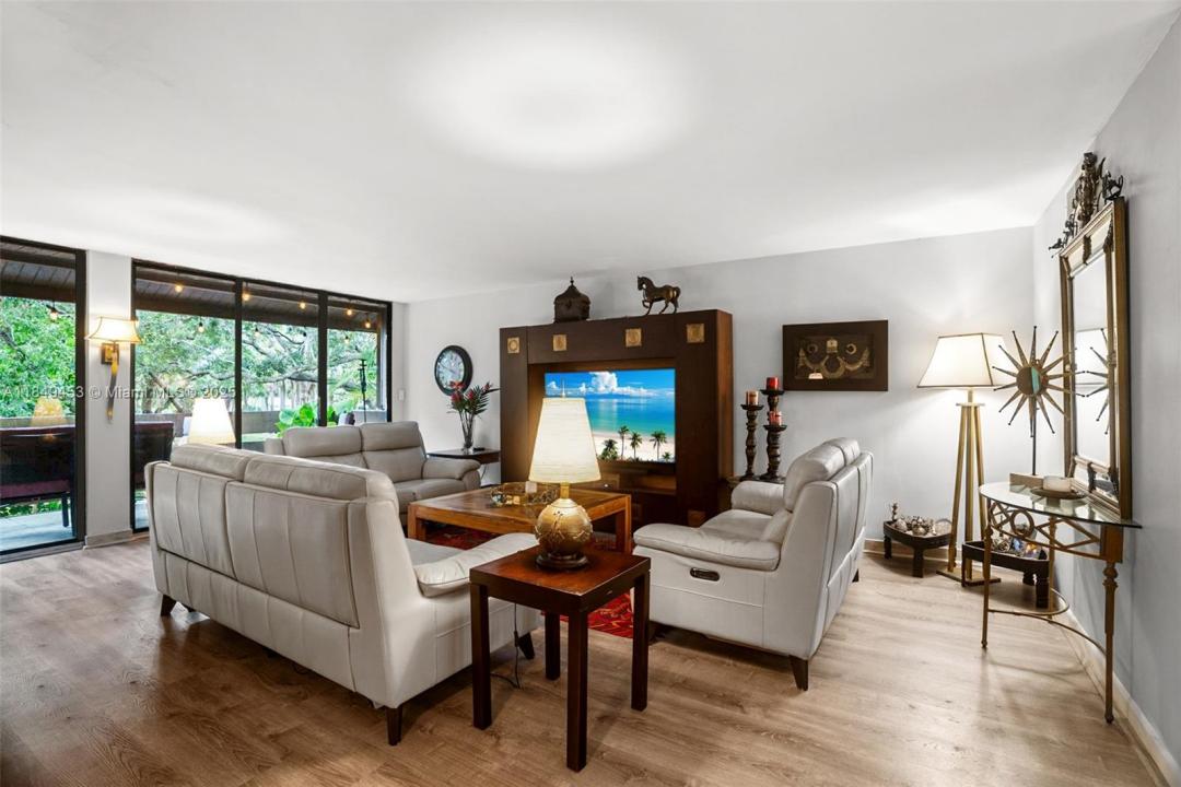 101 SW 96th Ter 204, Plantation, Florida 33324, Estados Unidos