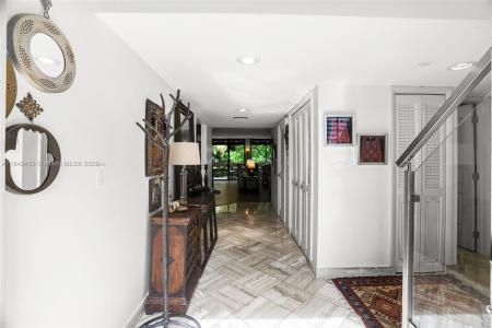 101 SW 96th Ter 204, Plantation, Florida 33324, USA
