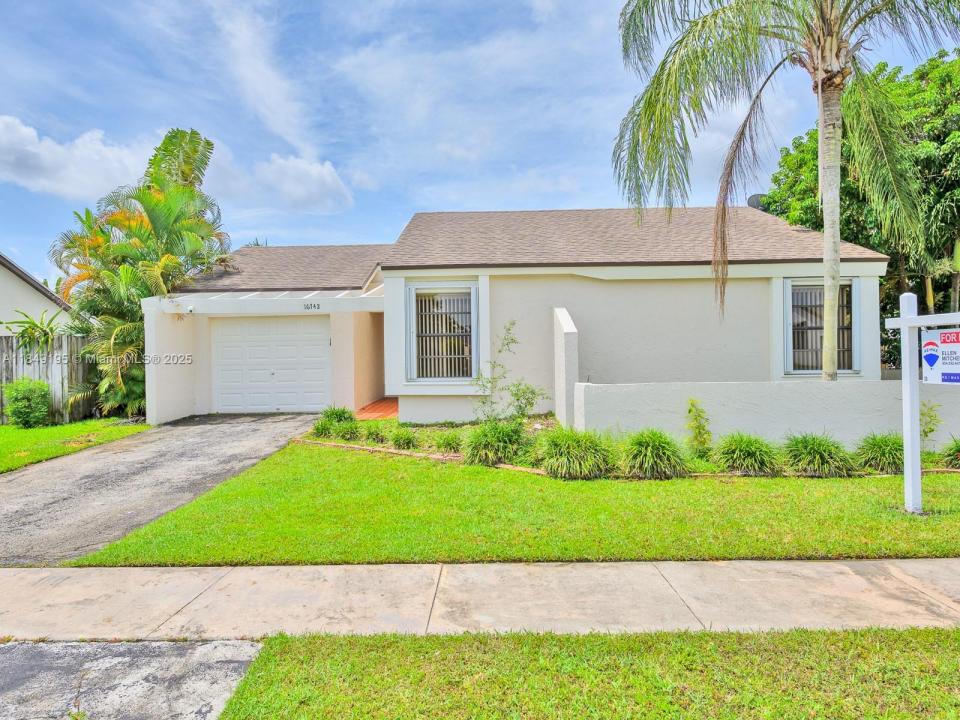 16742 Royal Poinciana Dr, Weston, Floride 33326, États-Unis