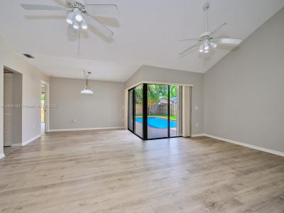 16742 Royal Poinciana Dr, Weston, Florida 33326, USA