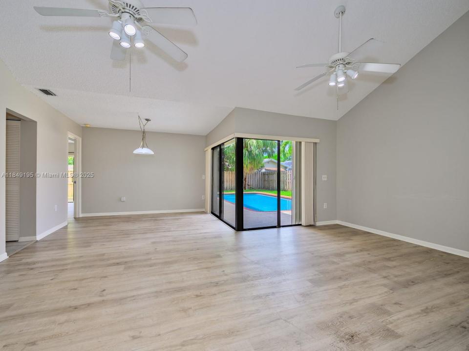 16742 Royal Poinciana Dr, Weston, Floride 33326, États-Unis