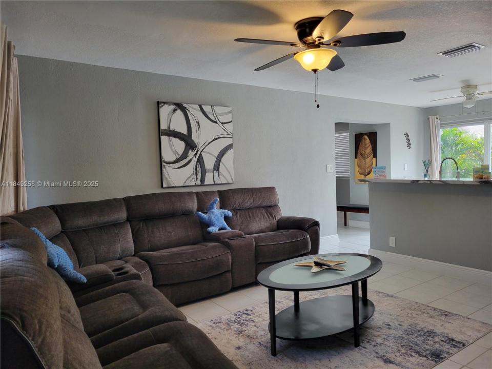 2560 NE 8th Ter, Pompano Beach, Florida 33064, Estados Unidos