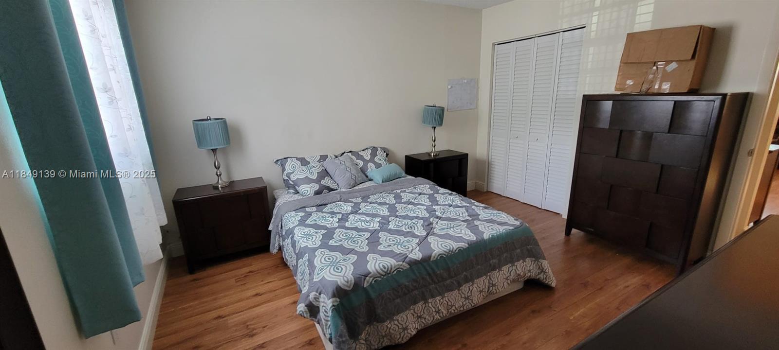 415 NE 2nd St 105, Hallandale Beach, פלורידה 33009, ארצות הברית של אמריקה 