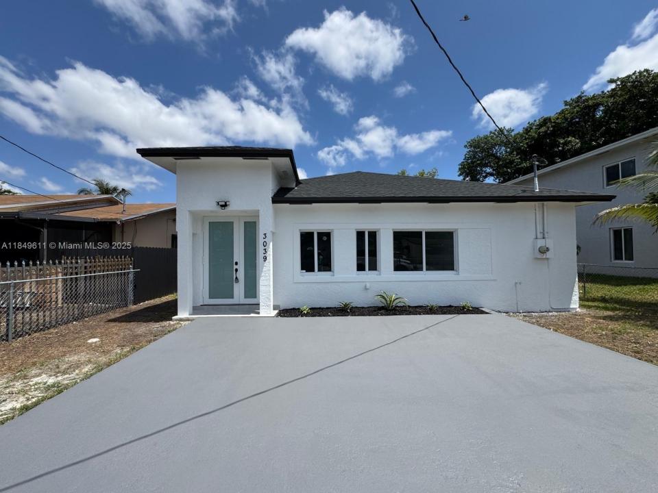 3039 NW 51st Ter, Miami, Florida 33142