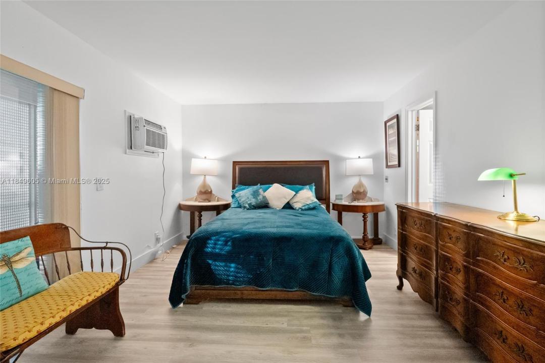 275 Farnham L 275, Deerfield Beach, Florida 33442