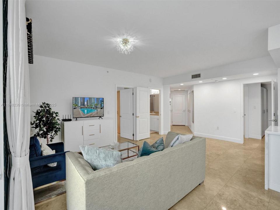 1250 S Miami Ave 1201, Miami, Florida 33130, Estados Unidos