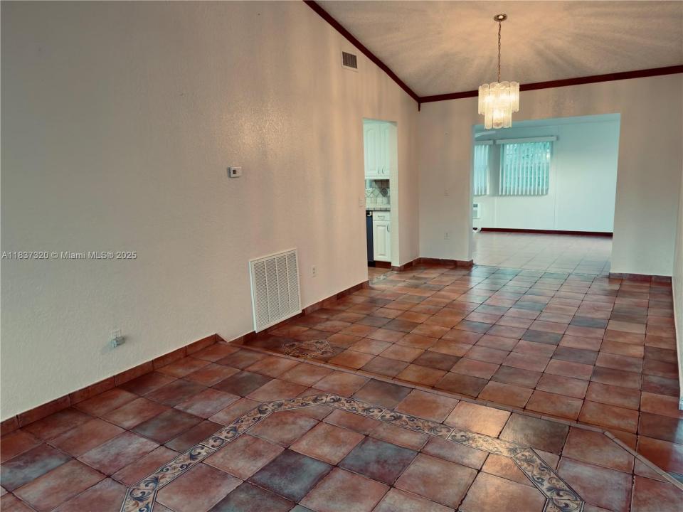 8510 NW 8th St, Pembroke Pines, 佛罗里达州 33024, 美国