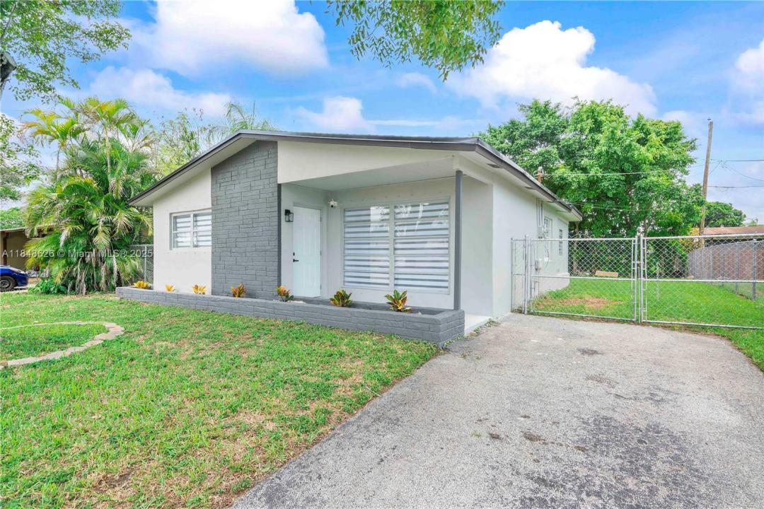 9731 NW 24th Pl, Sunrise, Florida 33322