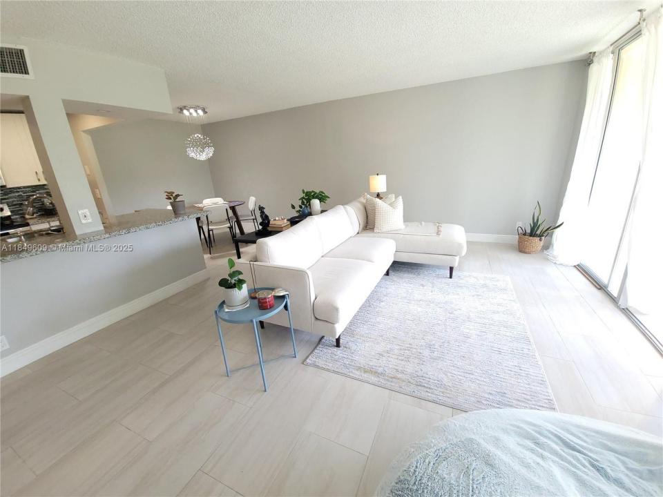 7051 Environ Blvd 234, Lauderhill, 플로리다 33319, 미국