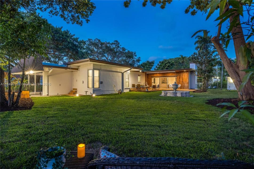470 NE 113th St, Miami, Florida 33161
