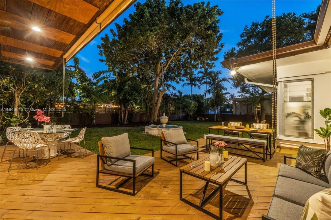 470 NE 113th St, Miami, Florida 33161