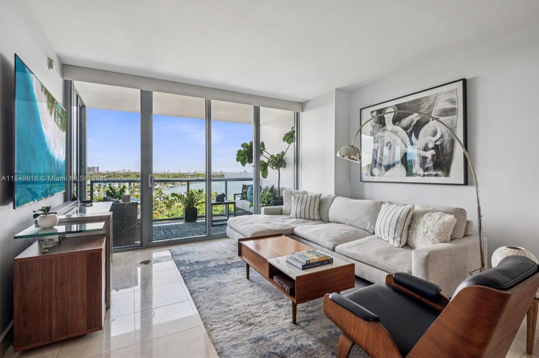 601 NE 36th St 807, Miami, 佛罗里达州 33137, 美国