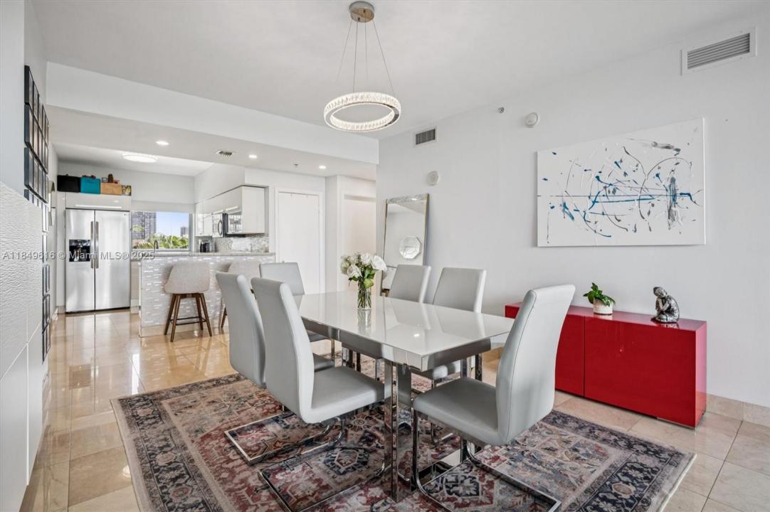 601 NE 36th St 807, Miami, 佛罗里达州 33137, 美国