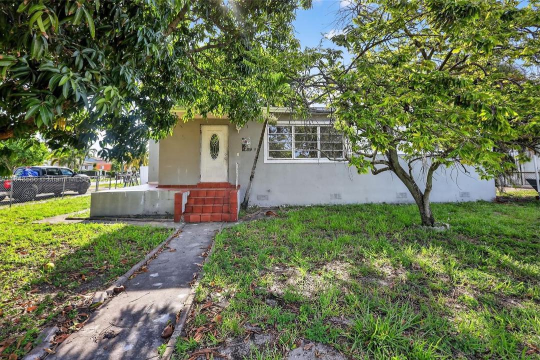 3581 W 2nd Ave, Hialeah, 플로리다 33012, 미국