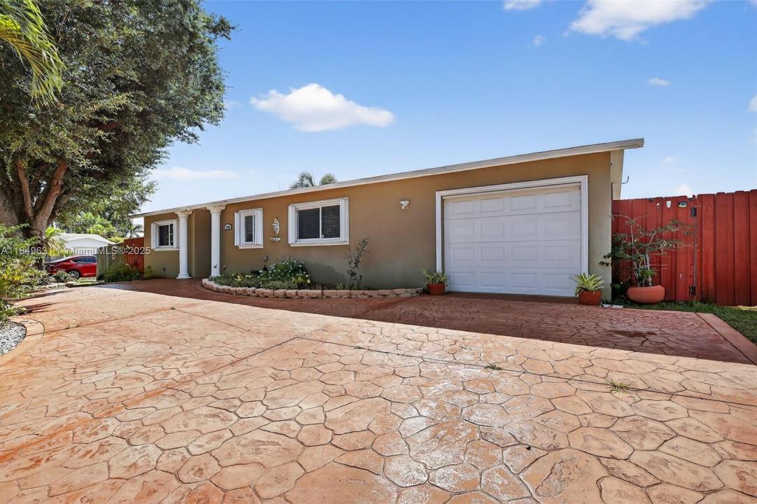 1700 NW 111th Ave, Pembroke Pines, 佛羅里達州 33026, 美國