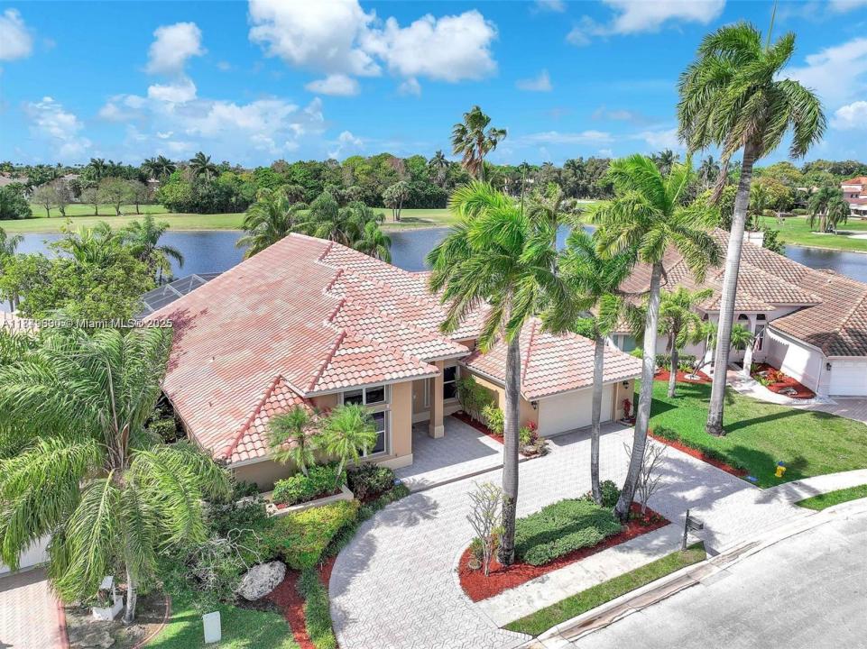 620 W Laurel Ln W, Pembroke Pines, Floride 33027, États-Unis