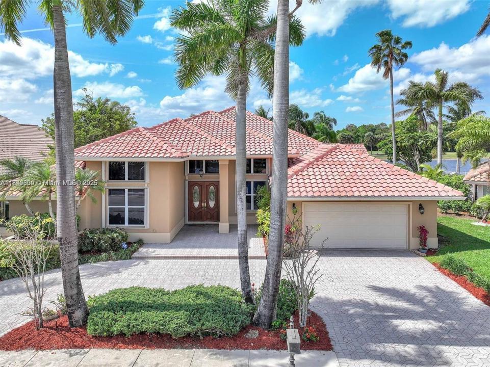 620 W Laurel Ln W, Pembroke Pines, Floride 33027, États-Unis
