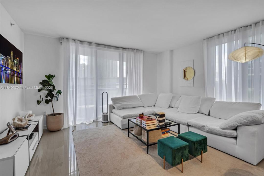 31 SE 6th St 702, Miami, Floryda 33131, USA