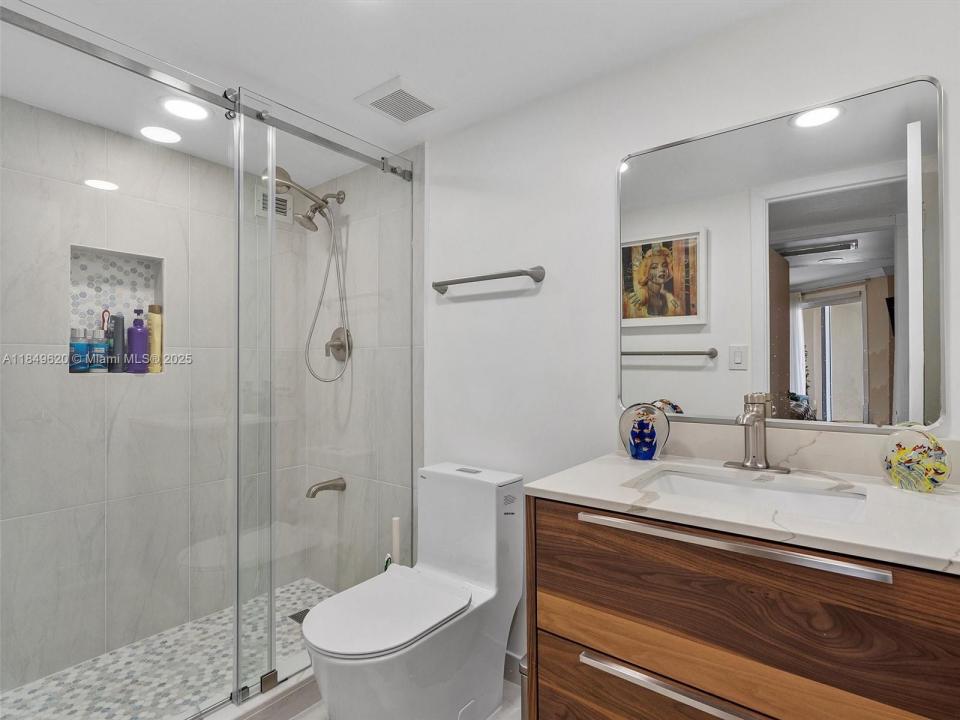 5555 Collins Ave 17S, Miami Beach, フロリダ 33140, アメリカ合衆国