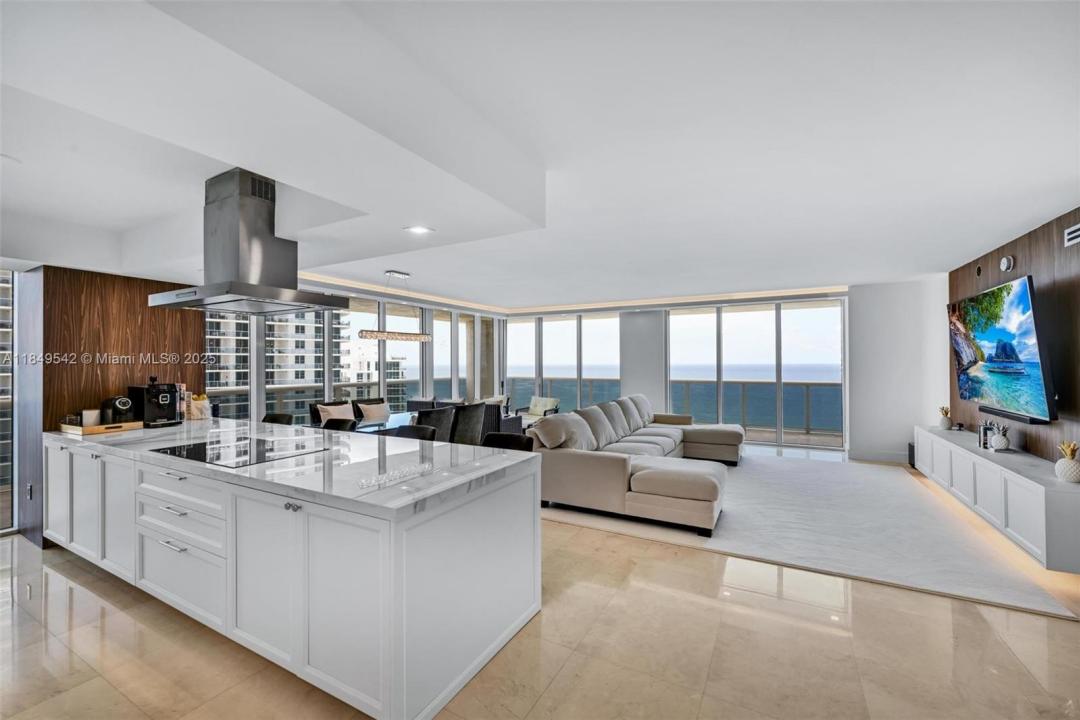 1800 S OCEAN DR 2601, Hallandale Beach, Florida 33009, Amerika Birleşik Devletleri