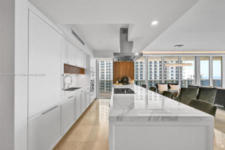 1800 S OCEAN DR 2601, Hallandale Beach, Florida 33009, USA