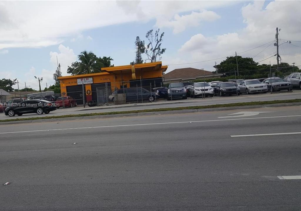 1550 NW 79th St, Miami, Floride 33147, États-Unis