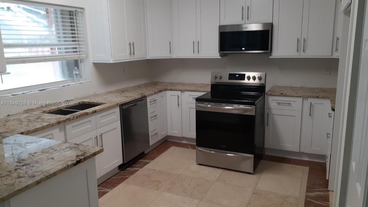 10850 SW 153rd Ct, Miami, Florida 33196