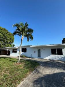 6828 SW 5th St, Pembroke Pines, Florida 33023, USA