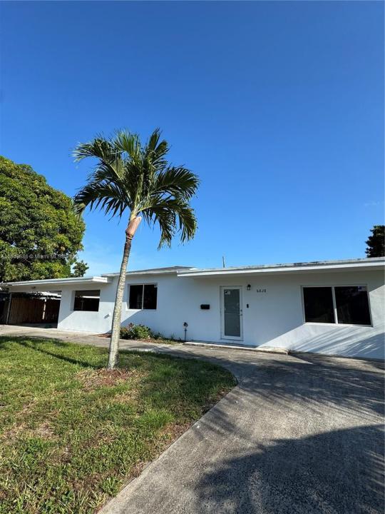 6828 SW 5th St, Pembroke Pines, Флорида 33023, Соединенные Штаты