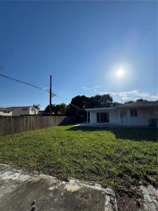 6828 SW 5th St, Pembroke Pines, Florida 33023, USA