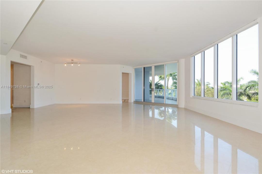 21200 Point Pl 404, Aventura, Florida 33180, HOA KỲ