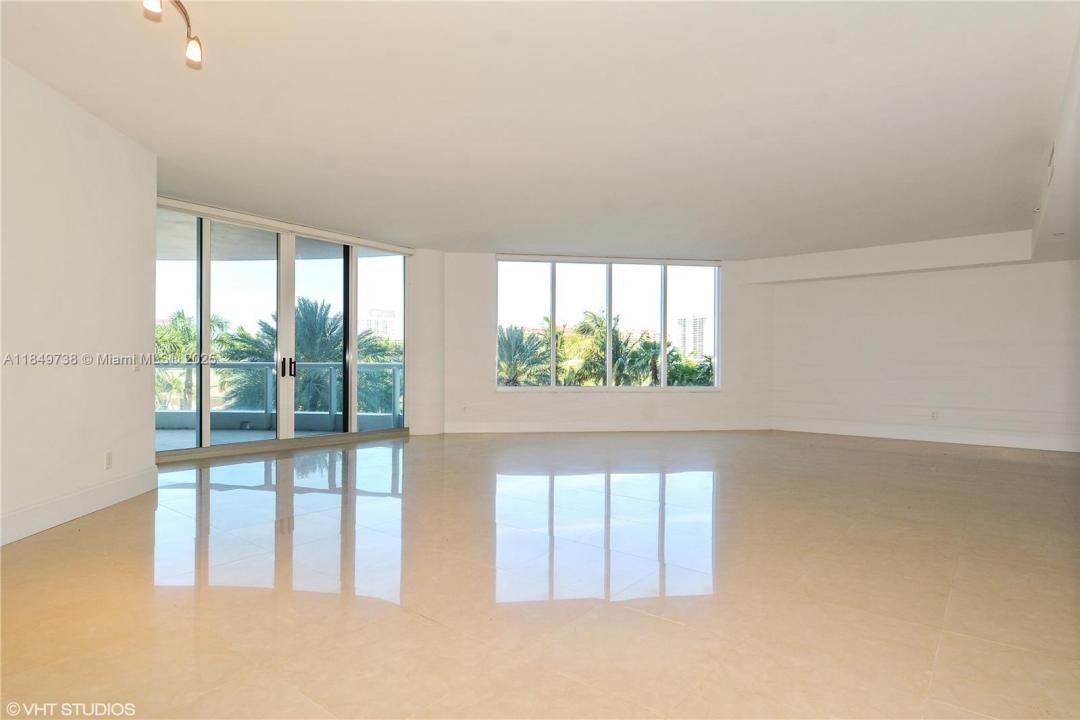 21200 Point Pl 404, Aventura, Florida 33180, HOA KỲ