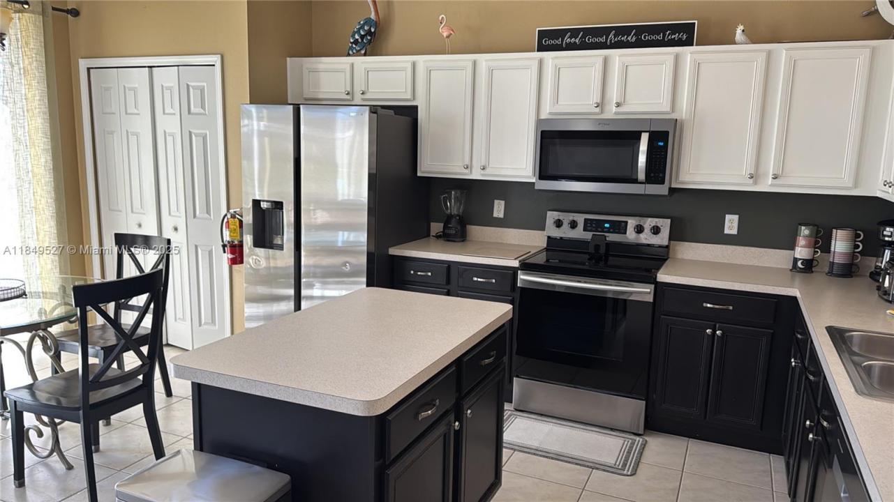 4690 GOLDEN BEACH CT, Kissimmee, Floride 34746, États-Unis