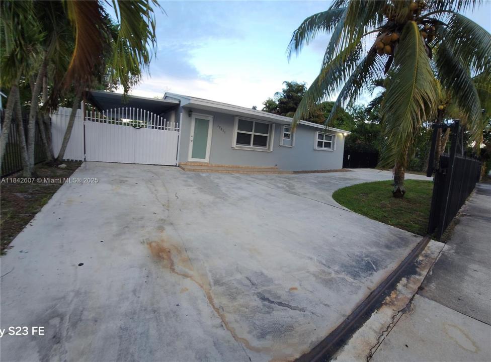 19015 NW 44th Ct, Miami Gardens, Florida 33055, Stati Uniti