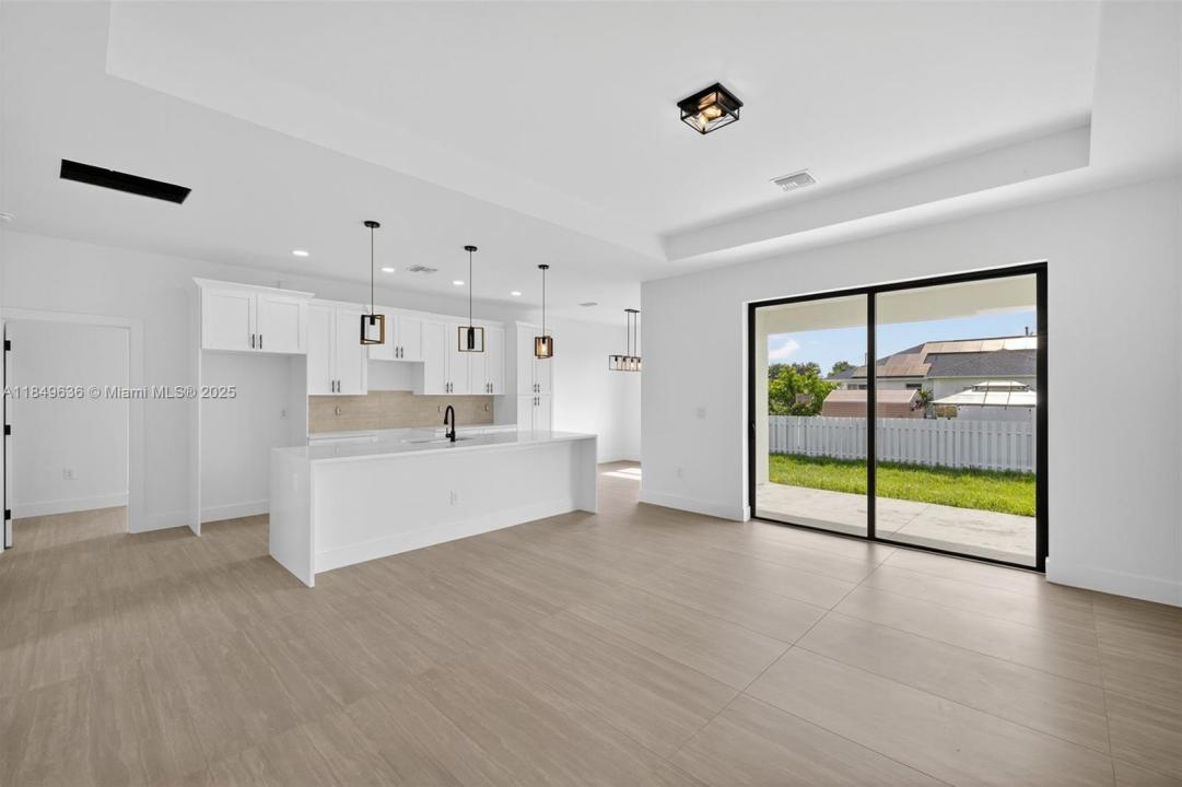 1020 Chapel Ave, Lehigh Acres, فلوريدا 33971, الولايات المتحدة
