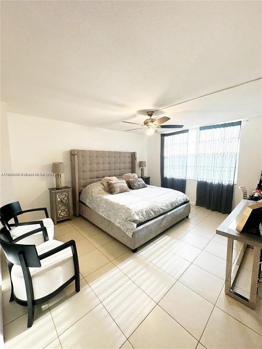 2750 NE 183rd St 1404, Aventura, Floride 33160, États-Unis