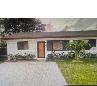 250 SW 10th Ave 1-2, Hallandale Beach, Florida 33009, USA