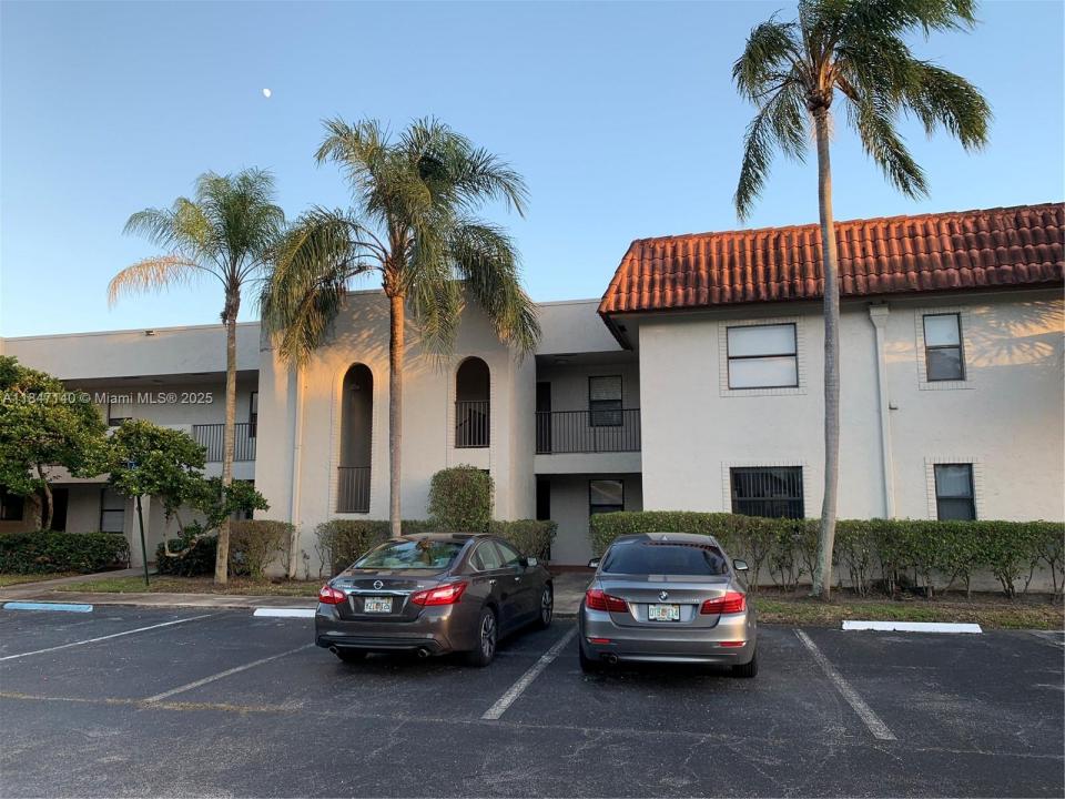 7406 Woodmont Ter 205, Tamarac, Florida 33321, Stati Uniti
