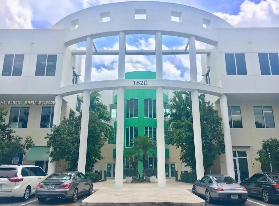 1820 N Corporate Lakes Blvd 206-7, Weston, Florida 33326, USA
