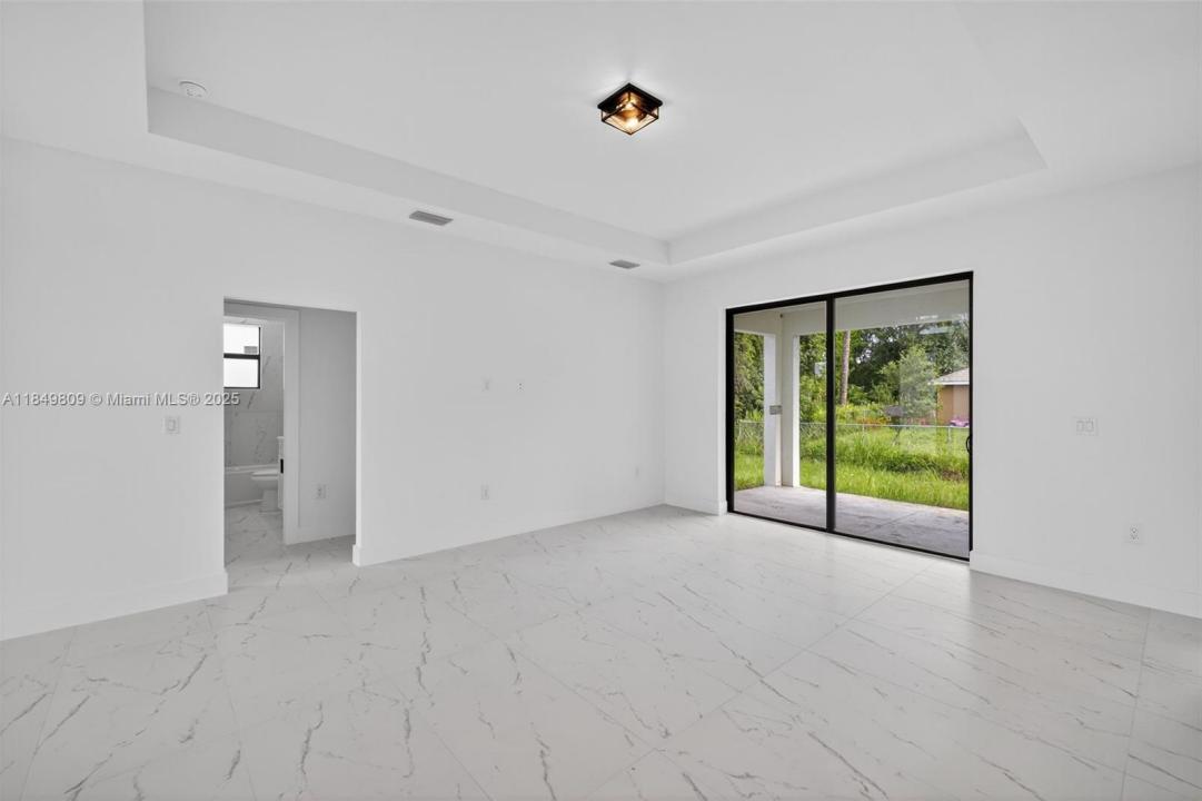 5432 Benton St, Lehigh Acres, فلوريدا 33971, الولايات المتحدة