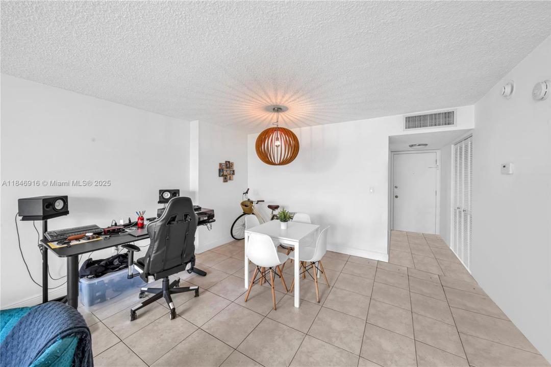 2016 Bay Dr 505, Miami Beach, Flórida 33141, Estados Unidos