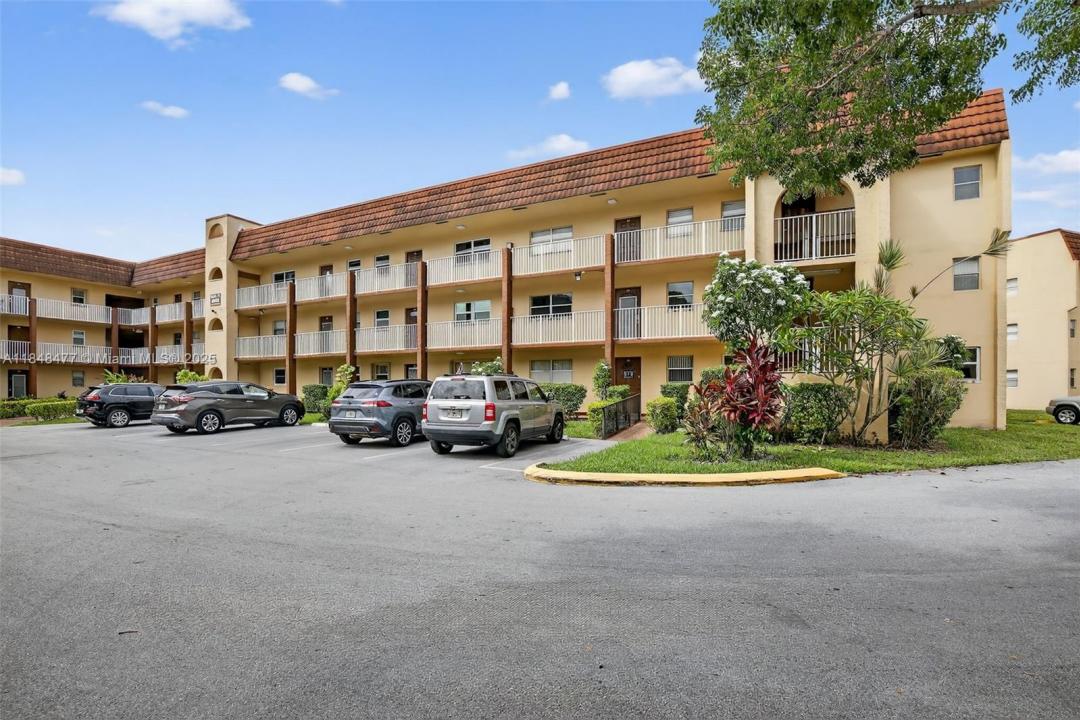 8880 Sunrise Lakes Blvd 310, Sunrise, 佛罗里达州 33322, 美国