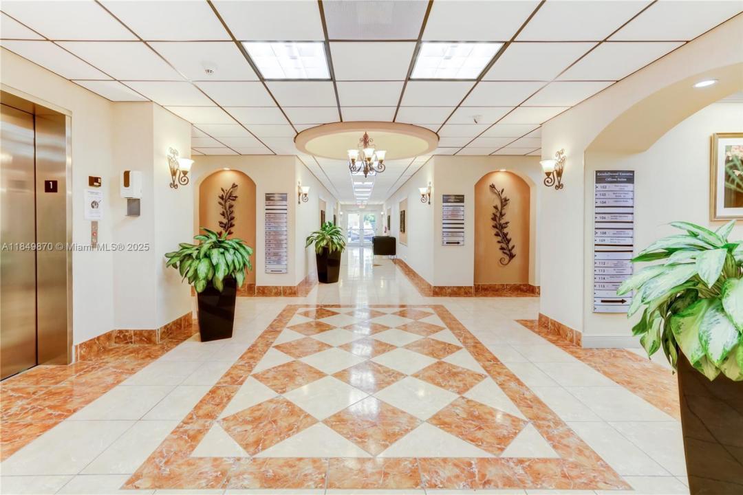 12150 SW 128th Ct 232, Miami, Florida 33186, Estados Unidos