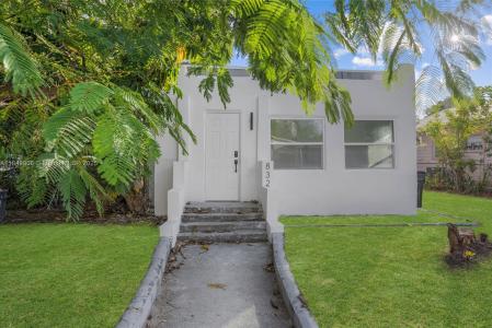 832 N C St, Lake Worth, Florida 33460, USA